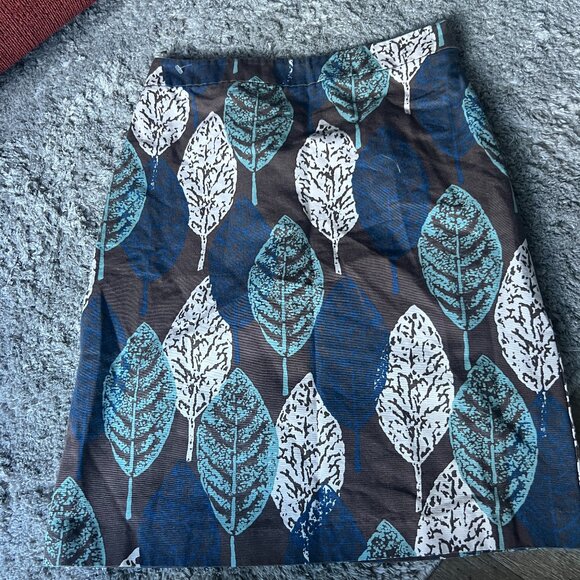 BODEN | Printed Leaf Canvas A-Line Skirt size 4 - Picture 4 of 10